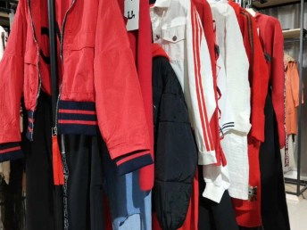 图 广州新款品牌女装统衣服饰品牌齐全 广州服装 鞋帽 箱包