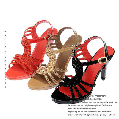 重庆视觉营销全攻略 从服装到电子产品，专业拍摄如何助力线上销售